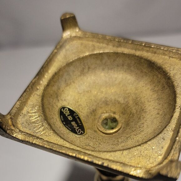 Vintage Venus Elegant Gold Candlestick Holder - Picture 3 of 5